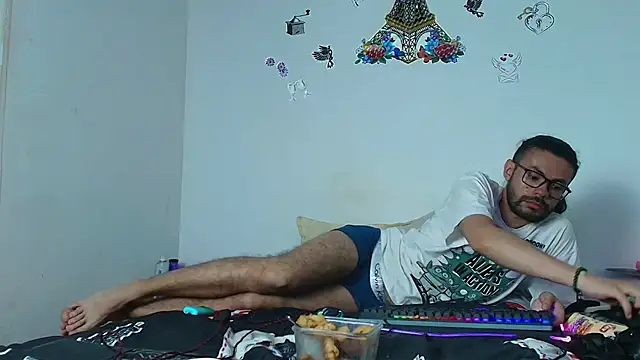 Snapshot of RodriWhite chatting on 26, 5, 2026 RodriWhite online show from 26, 5, 2026