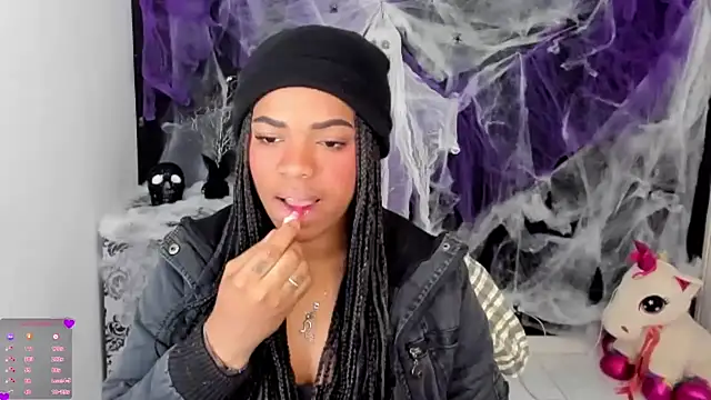 Marce 22 online show from 15, 10, 2025