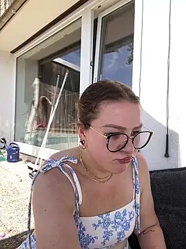 Snapshot of Fancy-Francy chatting on 28, 5, 2026 Fancy-Francy online show from 28, 5, 2026