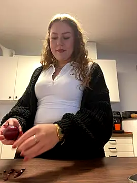 Snapshot of Fancy-Francy chatting on 25, 11, 2025 Fancy-Francy online show from 25, 11, 2025