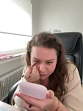Snapshot of Fancy-Francy chatting on 25, 2, 2025 Fancy-Francy online show from 25, 2, 2025