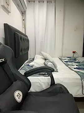 Belissa miller online show from 17, 12, 2025