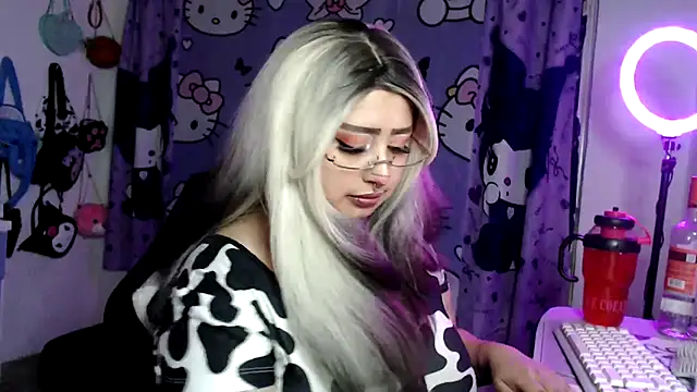 lussyevans24 online show from 15, 4, 2026