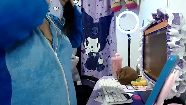 lussyevans24 online show from 4, 12, 2025