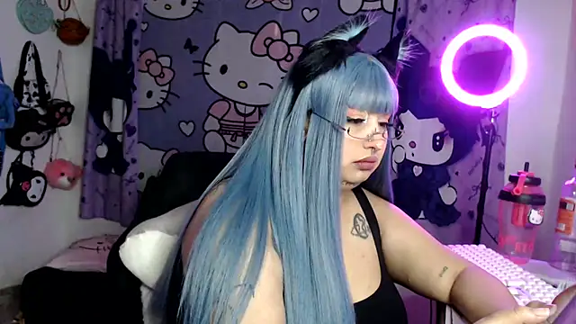 Snapshot of lussyevans24 chatting on 21, 5, 2026 lussyevans24 online show from 21, 5, 2026