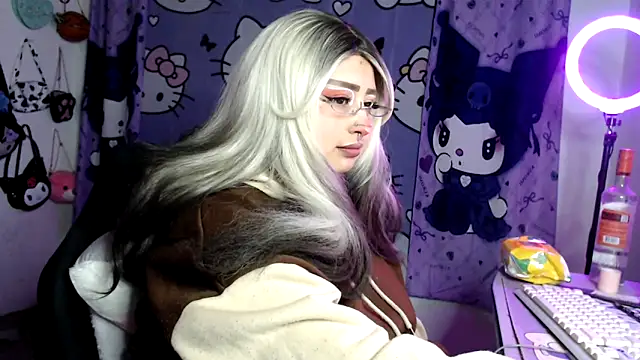 lussyevans24 online show from 8, 4, 2026