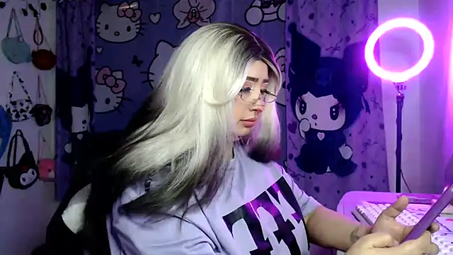 lussyevans24 online show from 16, 3, 2026