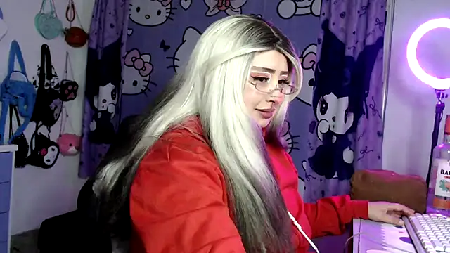 lussyevans24 online show from 17, 4, 2026