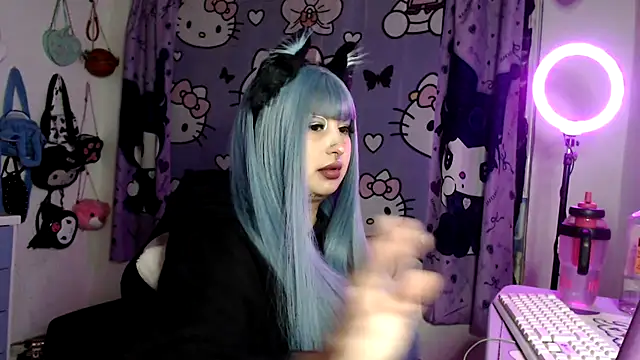 Snapshot of lussyevans24 chatting on 8, 5, 2026 lussyevans24 online show from 8, 5, 2026
