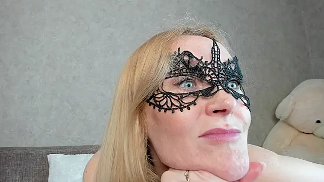 Snapshot of angelica_marquise chatting on 9, 5, 2026 angelica marquise online show from 9, 5, 2026