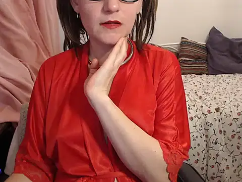 Snapshot of SofieStarlet chatting on 10, 11, 2025 SofieStarlet online show from 10, 11, 2025