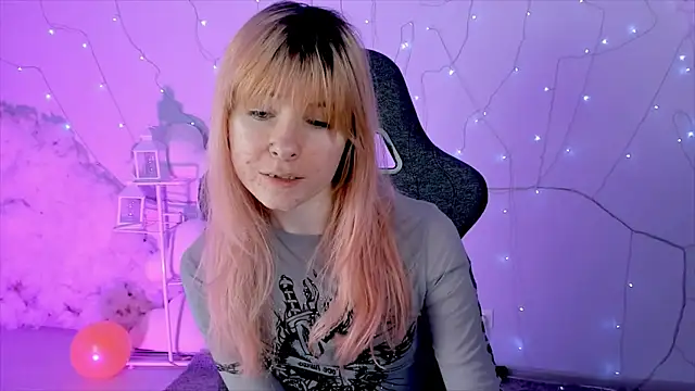 LexiWenford online show from 13, 2, 2025