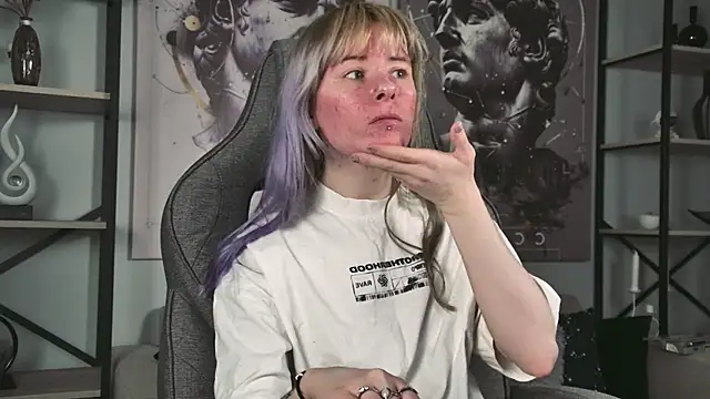 Snapshot of LexiWenford chatting on 18, 5, 2026 LexiWenford online show from 18, 5, 2026