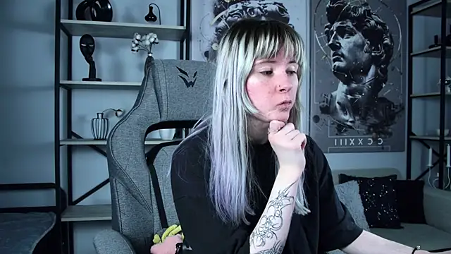 LexiWenford online show from 7, 4, 2026