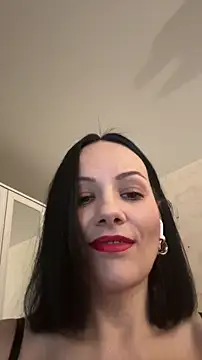 Devil Goddess online show from 14, 11, 2025