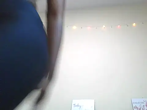 Snapshot of Petite_doll20 chatting on 2, 6, 2026 Petite doll20 online show from 2, 6, 2026