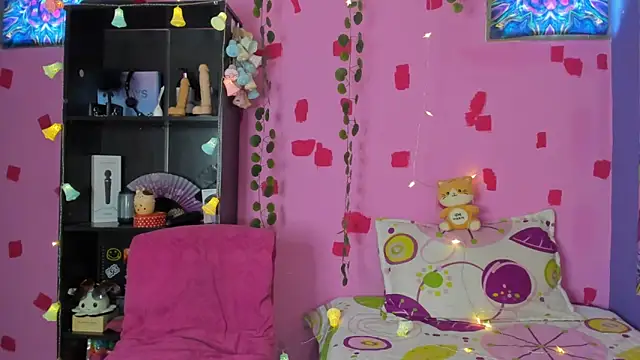 Snapshot of kittyzenn chatting on 12, 2, 2025 kittyzenn online show from 12, 2, 2025