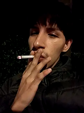 Snapshot of Dennis_2024 chatting on 24, 10, 2025 Dennis 2024 online show from 24, 10, 2025