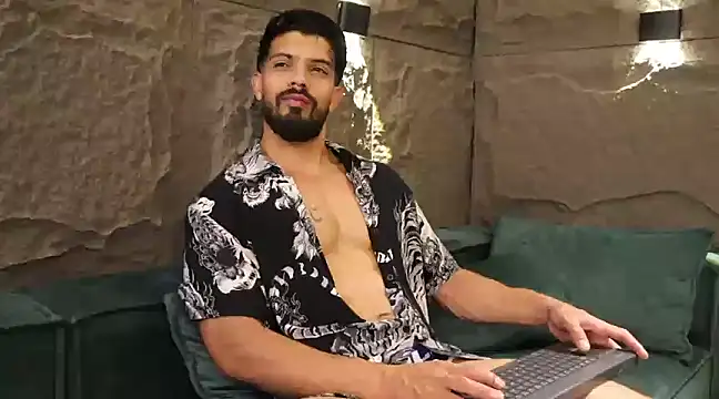 DannSaenz online show from 5, 3, 2025