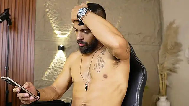 Snapshot of DannSaenz chatting on 26, 5, 2026 DannSaenz online show from 26, 5, 2026