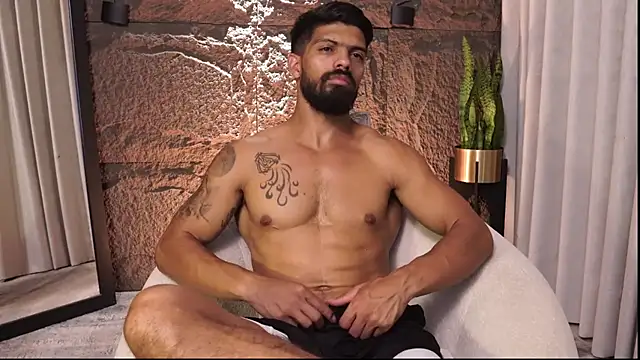 DannSaenz online show from 17, 4, 2026