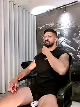 DannSaenz online show from 13, 1, 2026