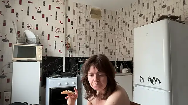 Diamond Tyler online show from 10, 7, 2026