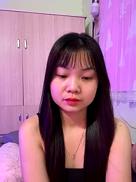 Maeve2k5 online show from 24, 11, 2025