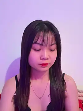 Maeve2k5 online show from 9, 11, 2025