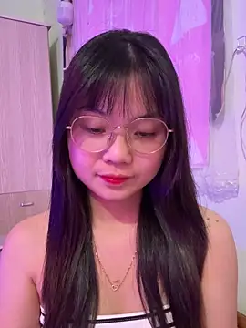 Maeve2k5 online show from 20, 11, 2025