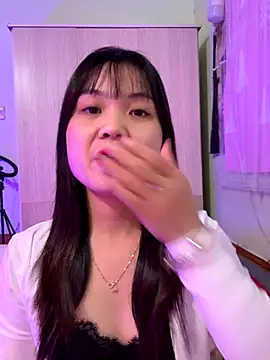 Maeve2k5 online show from 3, 11, 2025