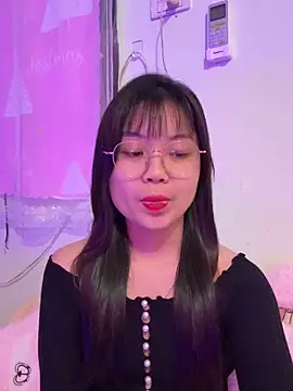 Maeve2k5 online show from 29, 10, 2025