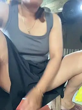 Linaannn online show from 6, 10, 2025
