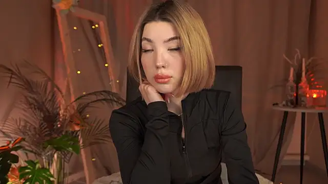 LindaThacker online show from 20, 2, 2025