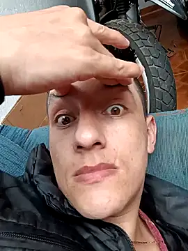 alexmoragomez online show from 29, 1, 2025