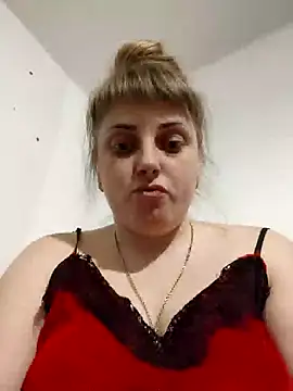 Snapshot of CoddessCrystal chatting on 28, 2, 2025 CoddessCrystal online show from 28, 2, 2025