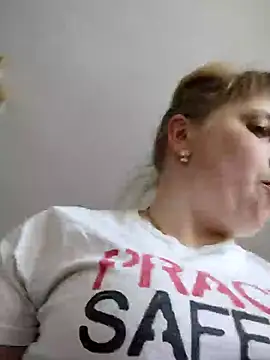 Snapshot of CoddessCrystal chatting on 7, 3, 2025 CoddessCrystal online show from 7, 3, 2025