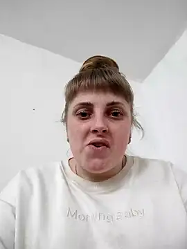 Snapshot of CoddessCrystal chatting on 1, 3, 2025 CoddessCrystal online show from 1, 3, 2025