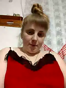 Snapshot of CoddessCrystal chatting on 27, 2, 2025 CoddessCrystal online show from 27, 2, 2025