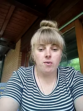 Snapshot of CoddessCrystal chatting on 9, 9, 2025 CoddessCrystal online show from 9, 9, 2025