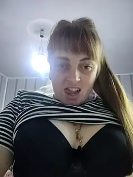 Snapshot of CoddessCrystal chatting on 1, 12, 2025 CoddessCrystal online show from 1, 12, 2025