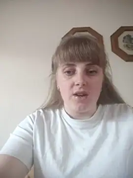 CoddessCrystal online show from 4, 4, 2026