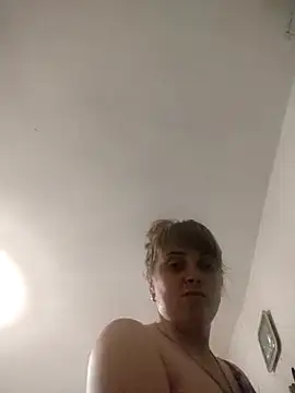 Snapshot of CoddessCrystal chatting on 8, 11, 2025 CoddessCrystal online show from 8, 11, 2025