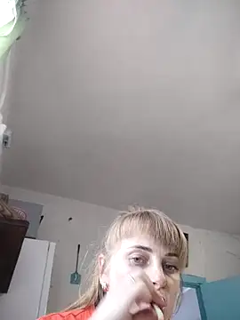 Snapshot of CoddessCrystal chatting on 22, 10, 2025 CoddessCrystal online show from 22, 10, 2025