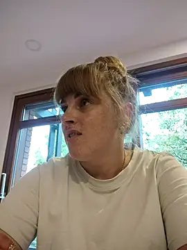 Snapshot of CoddessCrystal chatting on 14, 9, 2025 CoddessCrystal online show from 14, 9, 2025
