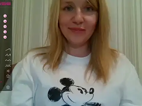 Snapshot of urbadkitty chatting on 1, 3, 2025 urbadkitty online show from 1, 3, 2025