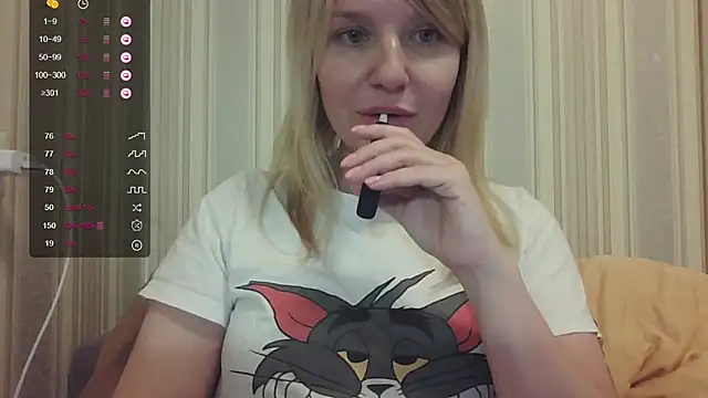 Snapshot of urbadkitty chatting on 19, 9, 2025 urbadkitty online show from 19, 9, 2025