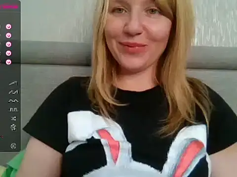 Snapshot of urbadkitty chatting on 20, 2, 2025 urbadkitty online show from 20, 2, 2025
