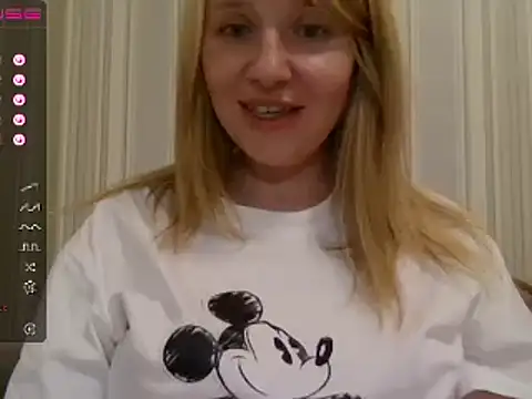 Snapshot of urbadkitty chatting on 21, 2, 2025 urbadkitty online show from 21, 2, 2025