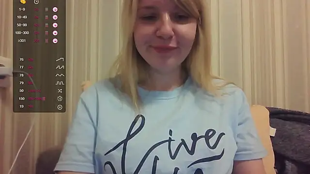 Snapshot of urbadkitty chatting on 4, 10, 2025 urbadkitty online show from 4, 10, 2025